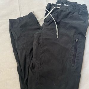 Vuori men’s hiking pant
